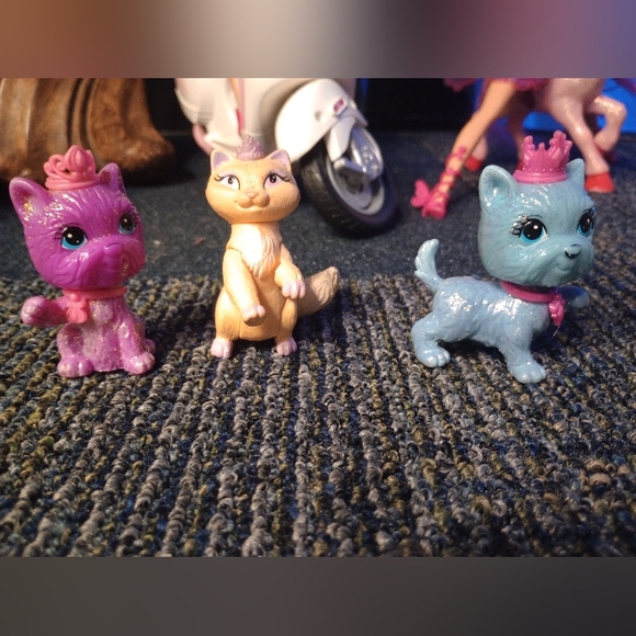 Barbie Island Princess & Diamond Castle Toy Set - Picture 5 of 17